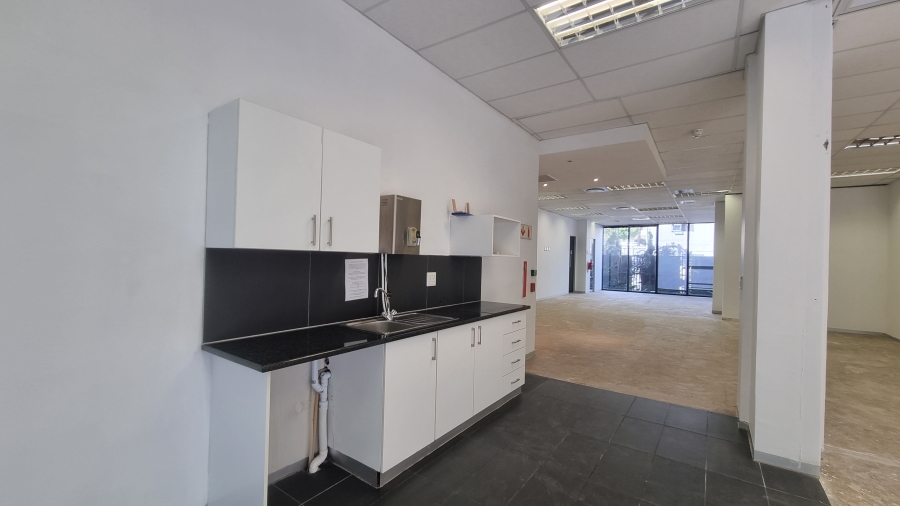 To Let Commercial Property for Rent in Woodstock Western Cape